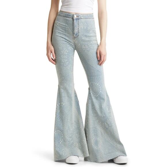 Free People Denim - Free People Just Float On Flare Jeans Floral Paisley Bell Bottom Wide Leg Sz 27